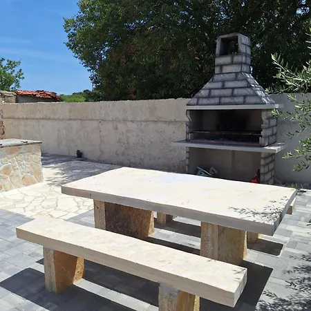 Feriehus Kuca Za Odmor Mira Biograd Na Moru
