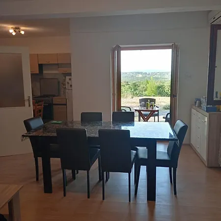 Casa de Férias Kuca Za Odmor Mira *