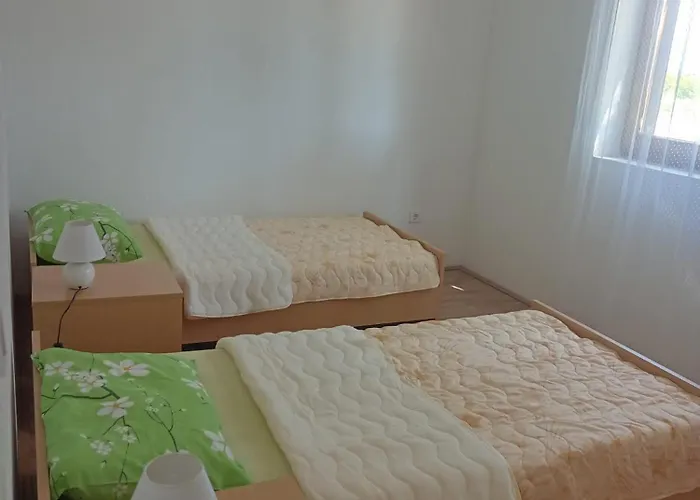 Kuca Za Odmor Mira Nyaraló